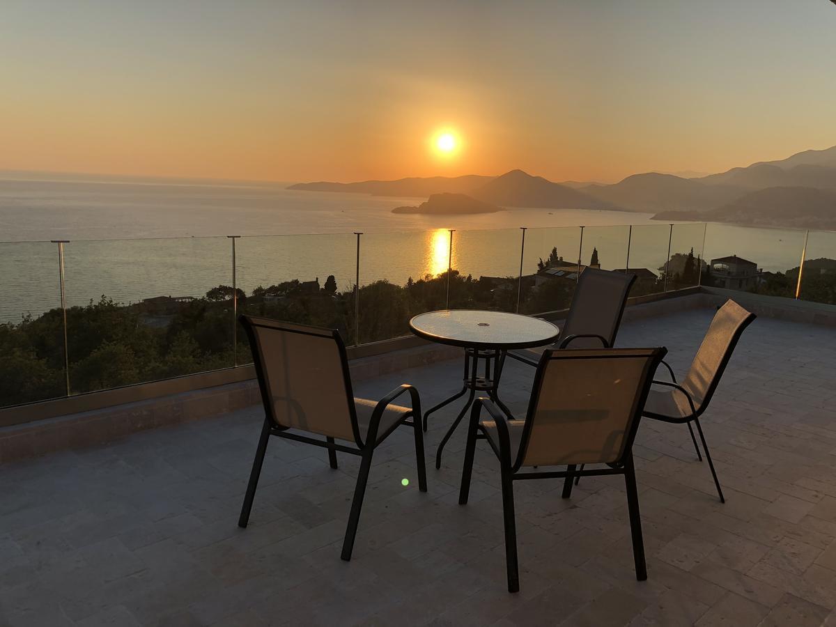 Villa Horus Sveti Stefan Esterno foto