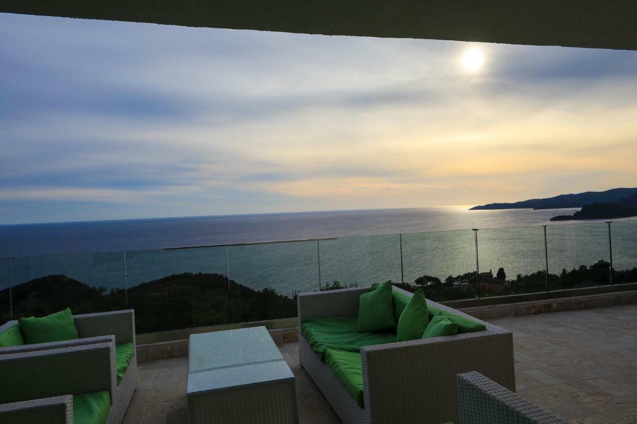 Villa Horus Sveti Stefan Esterno foto
